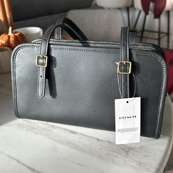 Coach Swing Zip Purse, black leather, brand new - Picture 5 of 10